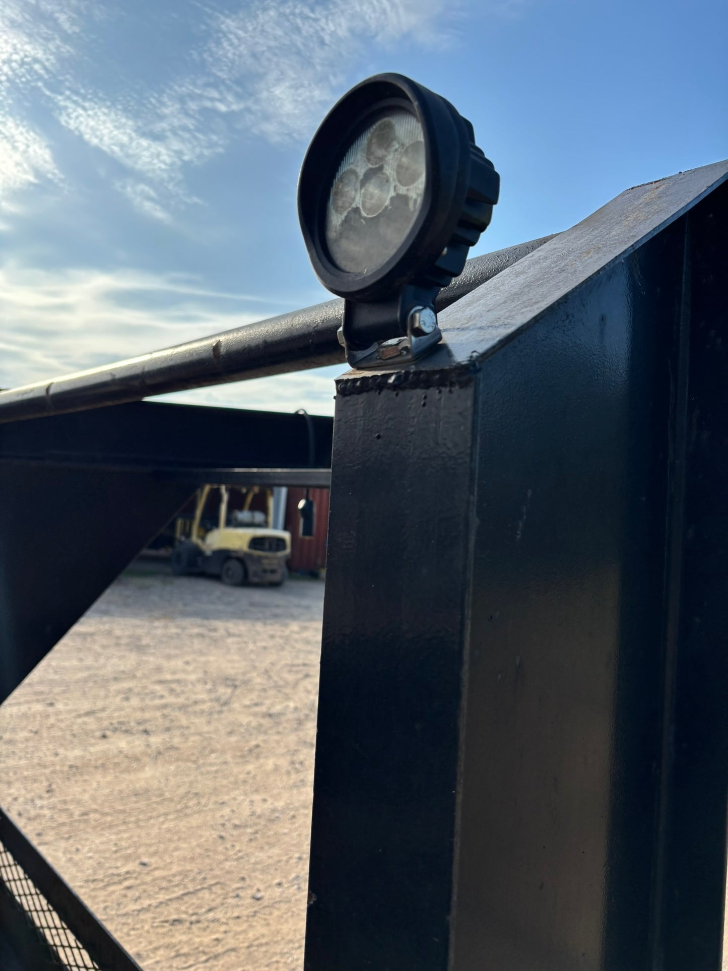 82 x 20 Sure Pull Utility Gooseneck USED