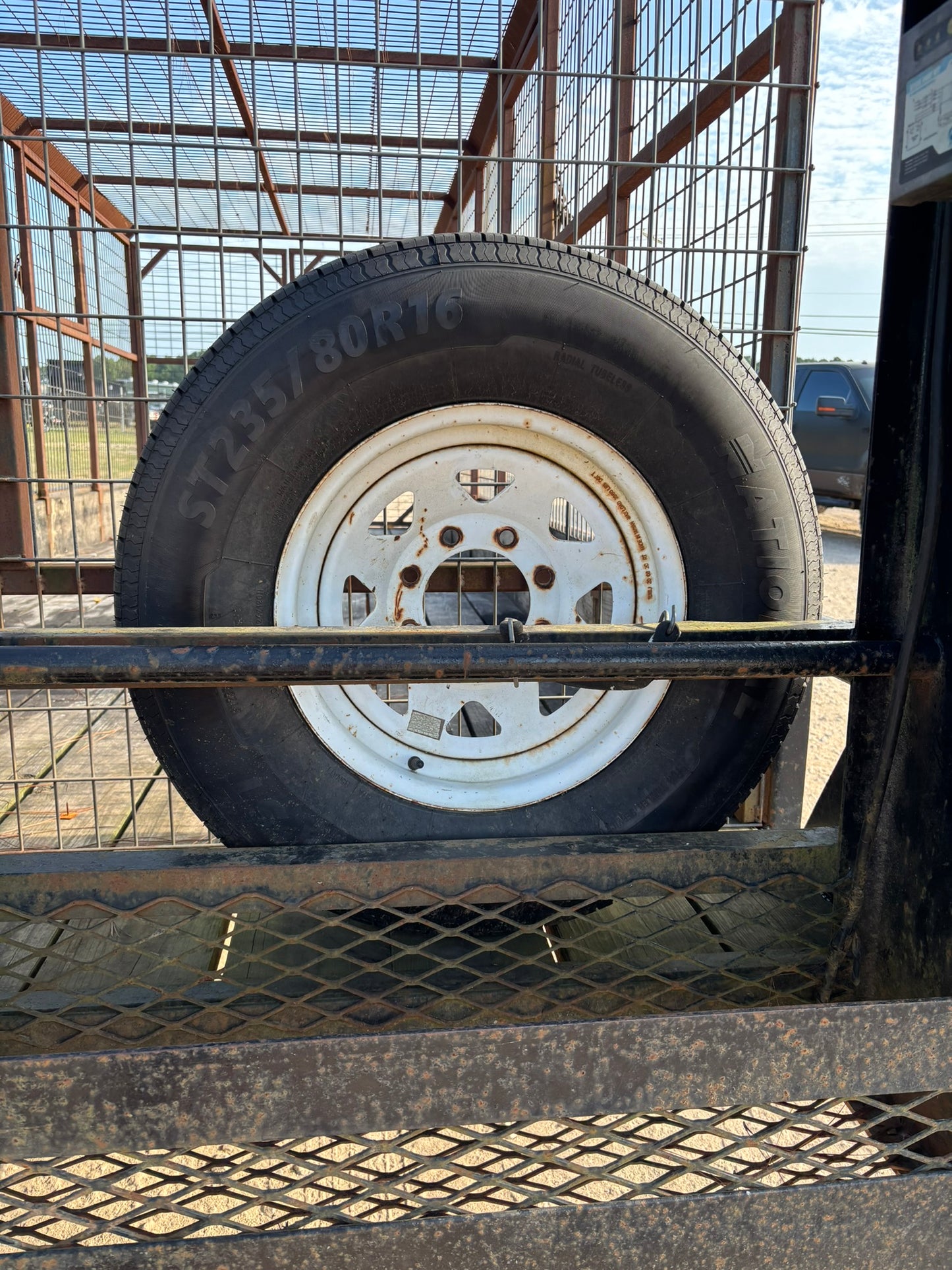 82 x 20 Sure Pull Utility Gooseneck USED