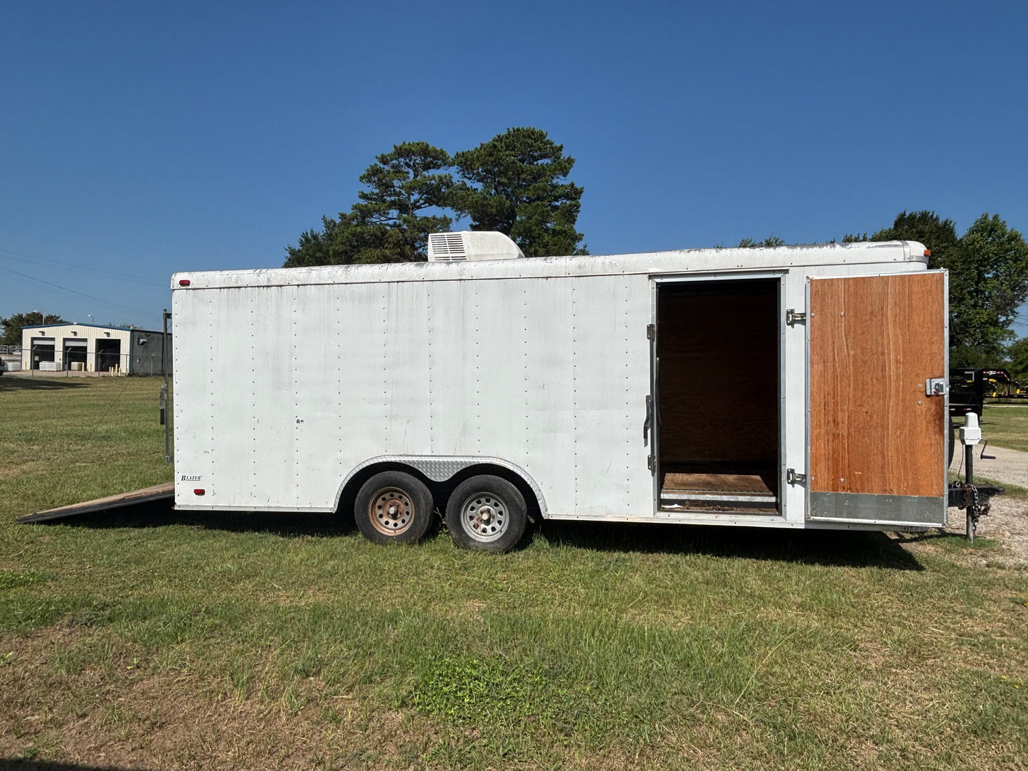 8.5 x 20' Enclosed Trailer Cargo Mate #58517