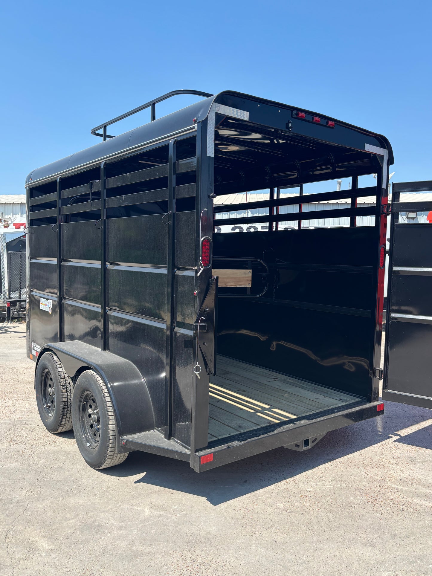 6' x 14' 2 Horse Slant Trailer Delco #H614