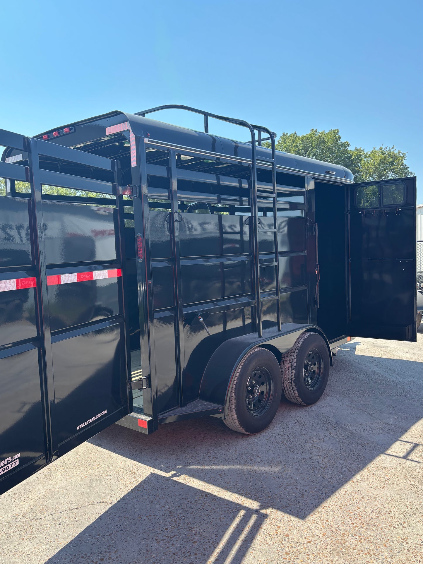6' x 14' 2 Horse Slant Trailer Delco #H614