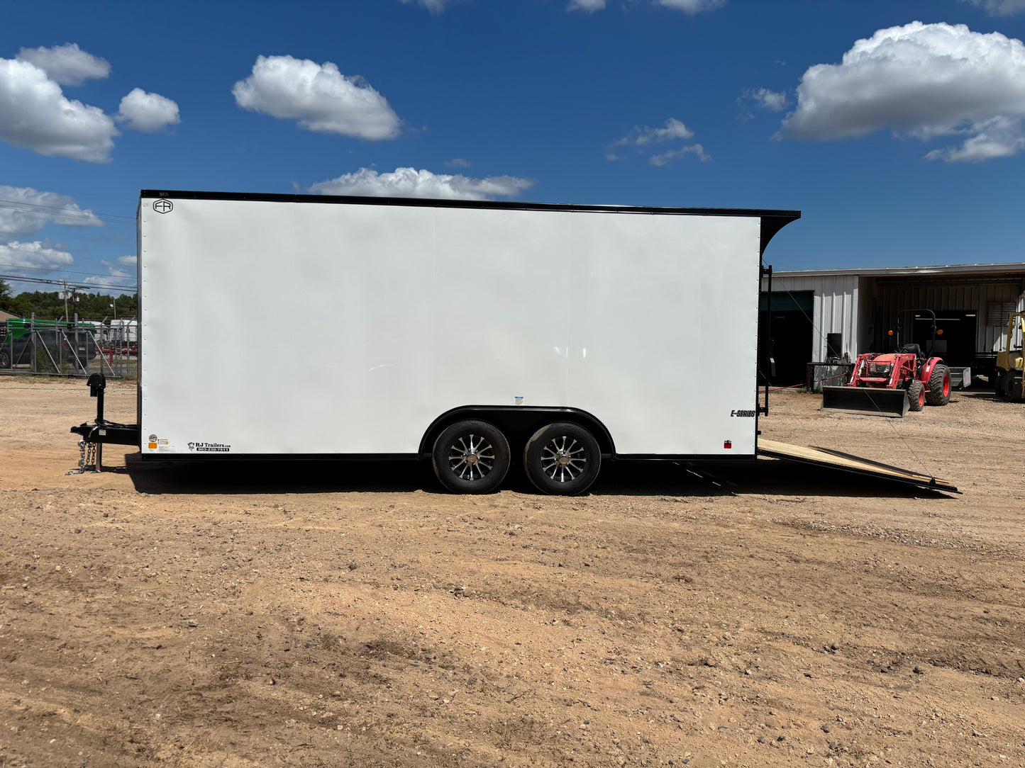 8.5 x 18' E-Series Enclosed Trailer Cargo Mate #TXEHW8.518TA3