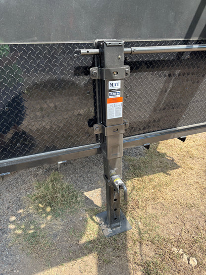 6'8" x 24' GN Cattle Stock Trailer Delco #B824