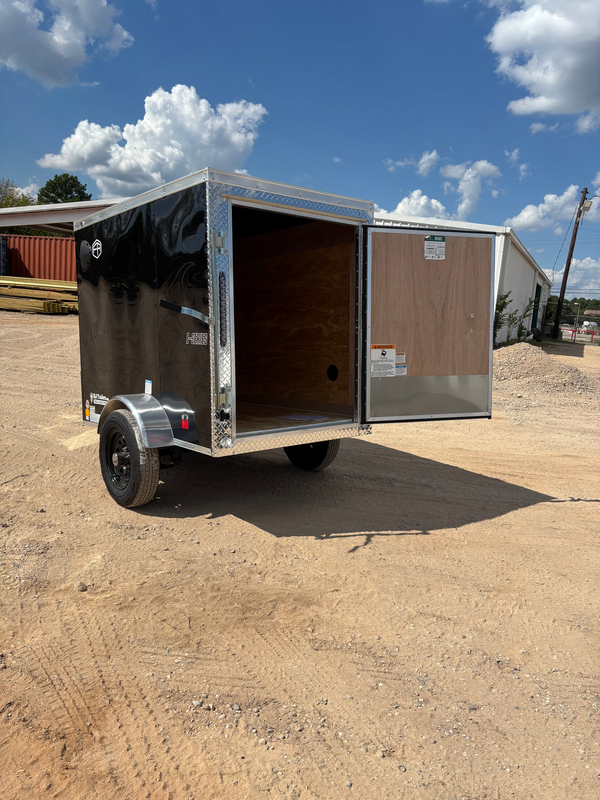 4 x 6' E-Series Enclosed Trailer Cargo Mate #TXEHW46SA