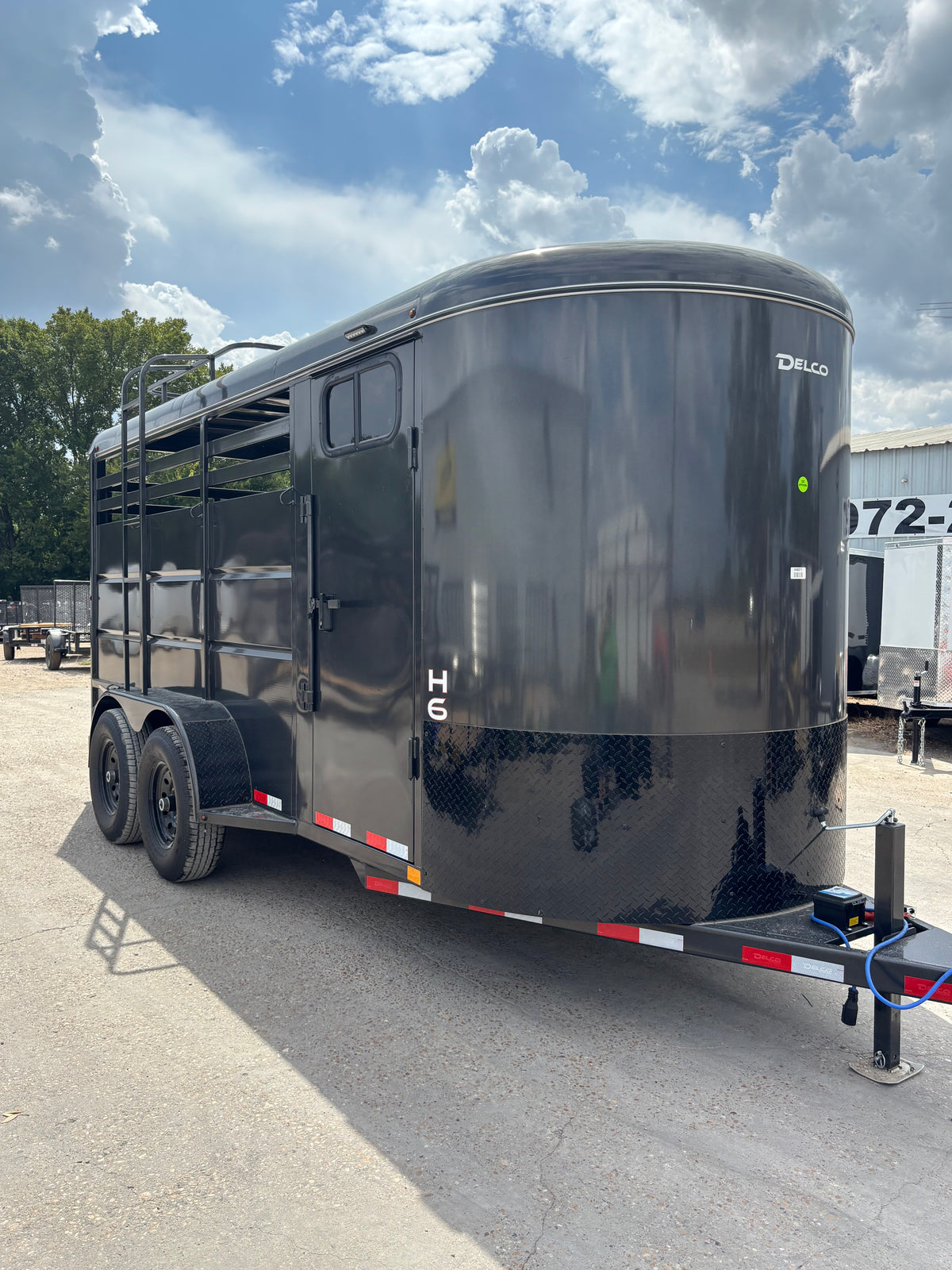 6' x 16' 3 Horse Slant Trailer Delco #H616