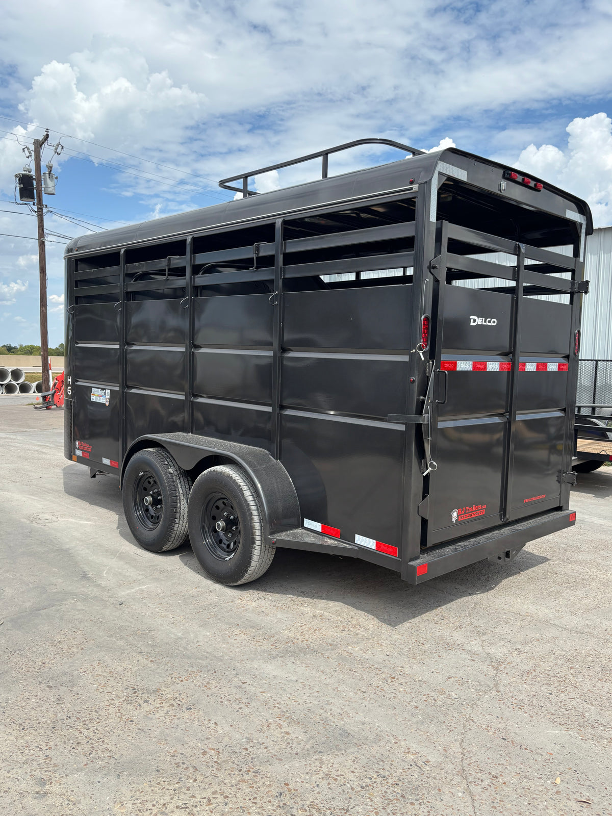 6' x 16' 3 Horse Slant Trailer Delco #H616