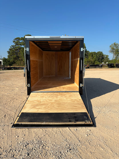 7 x 16' E-Series Enclosed Trailer Cargo Mate #TXLEEH716TA2