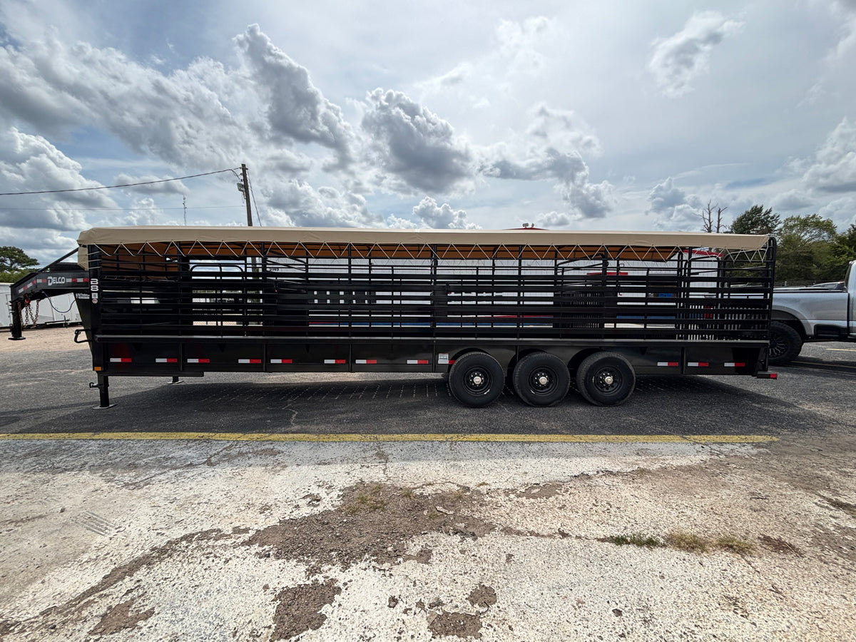 6'8" x 32' GN Cattle Stock Trailer Delco #B832
