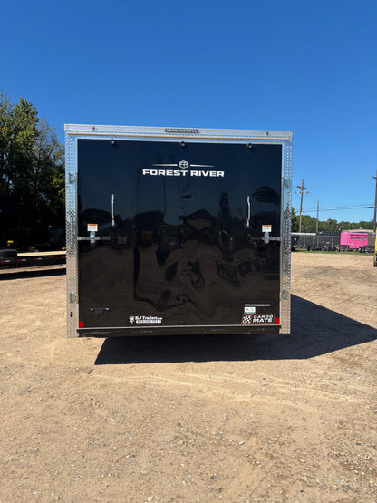 8.5 x 16' E-Series Enclosed Trailer Cargo Mate #TXEHW8.516TA3