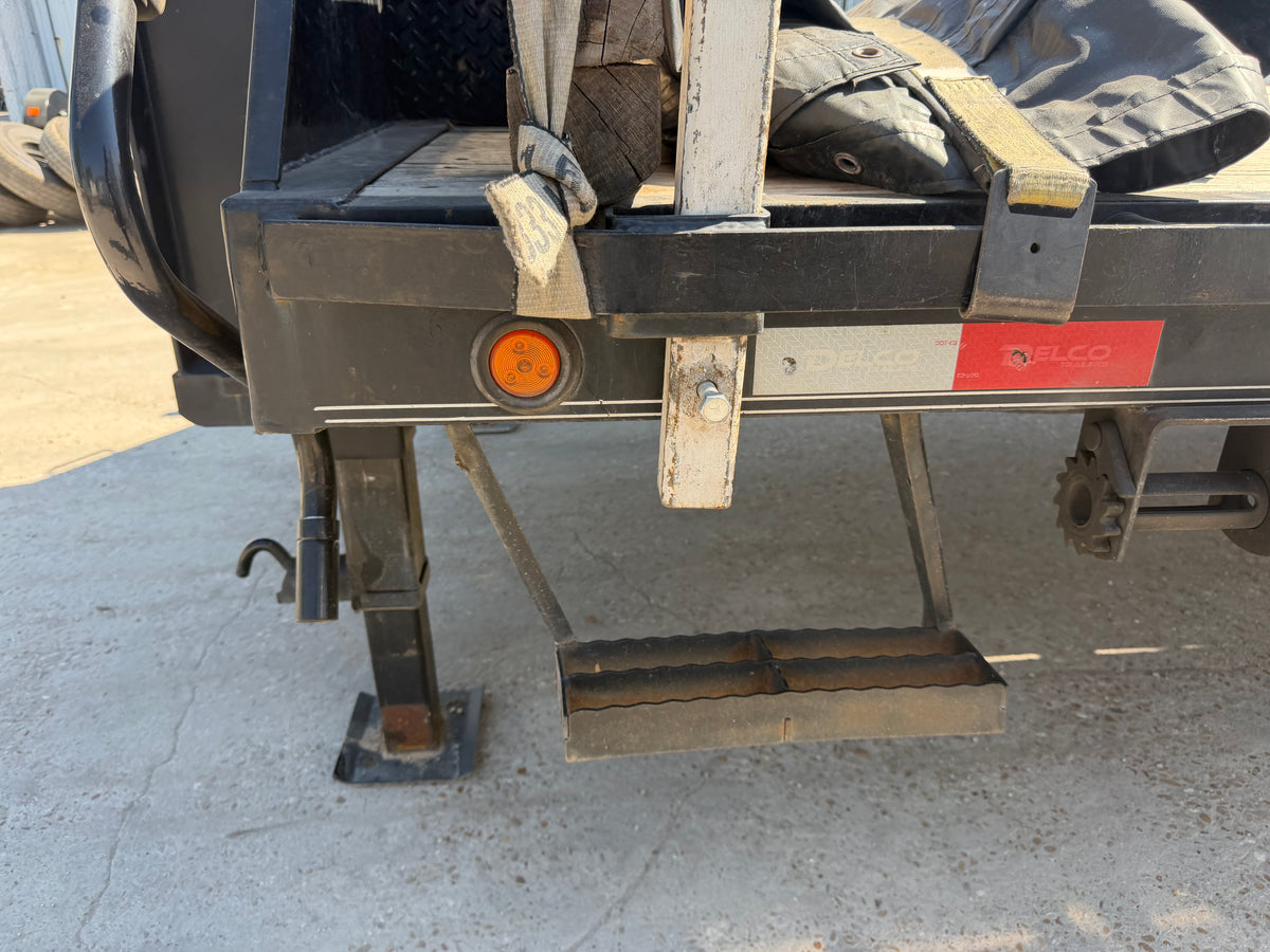 102 x 40' (35+5) Delco Flatbed Trailer #31364 Used