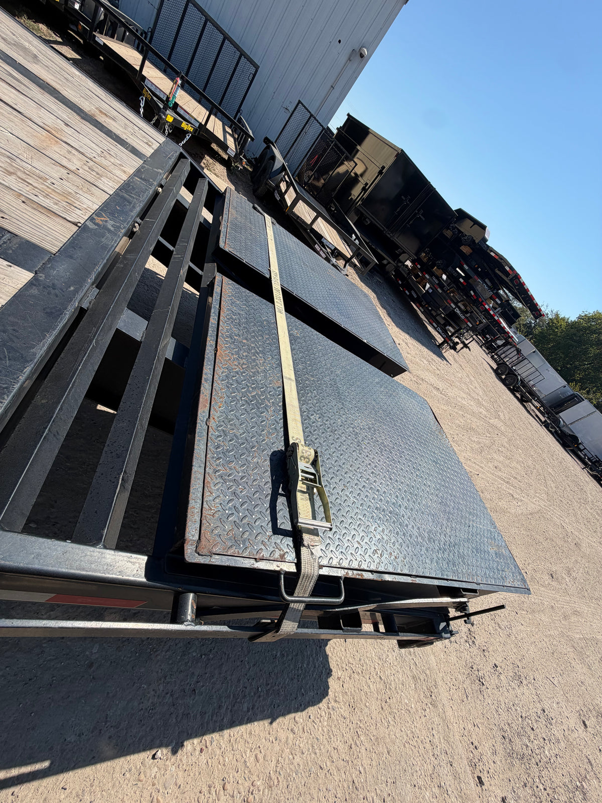 102 x 40' (35+5) Delco Flatbed Trailer #31364 Used
