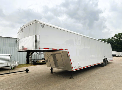8.5' x 38' Qualifier Enclosed GN Trailer Cargo Mate #TXQFG8.538TA5