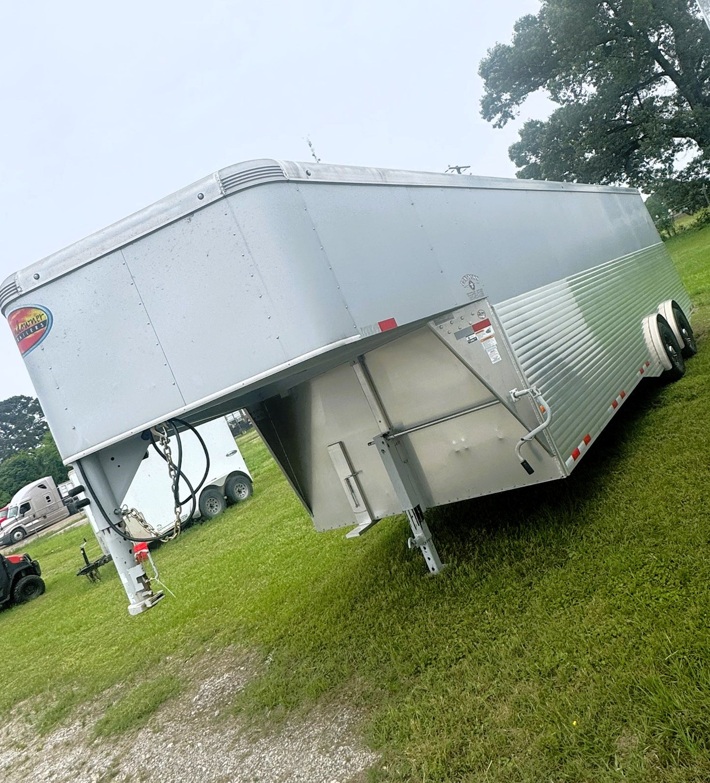 32' GN Enclosed Trailer Sundowner Alum # A6078 - Used