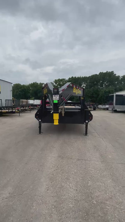 102 x 30' (25 + 5) GN Trailer Big Tex #14GN-30D5A-MRBK