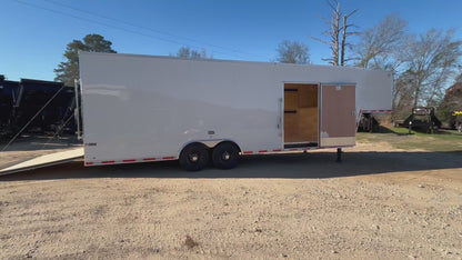 8.5' x 32' E-Series Enclosed GN Trailer Cargo Mate #TXEHG8.532TA5
